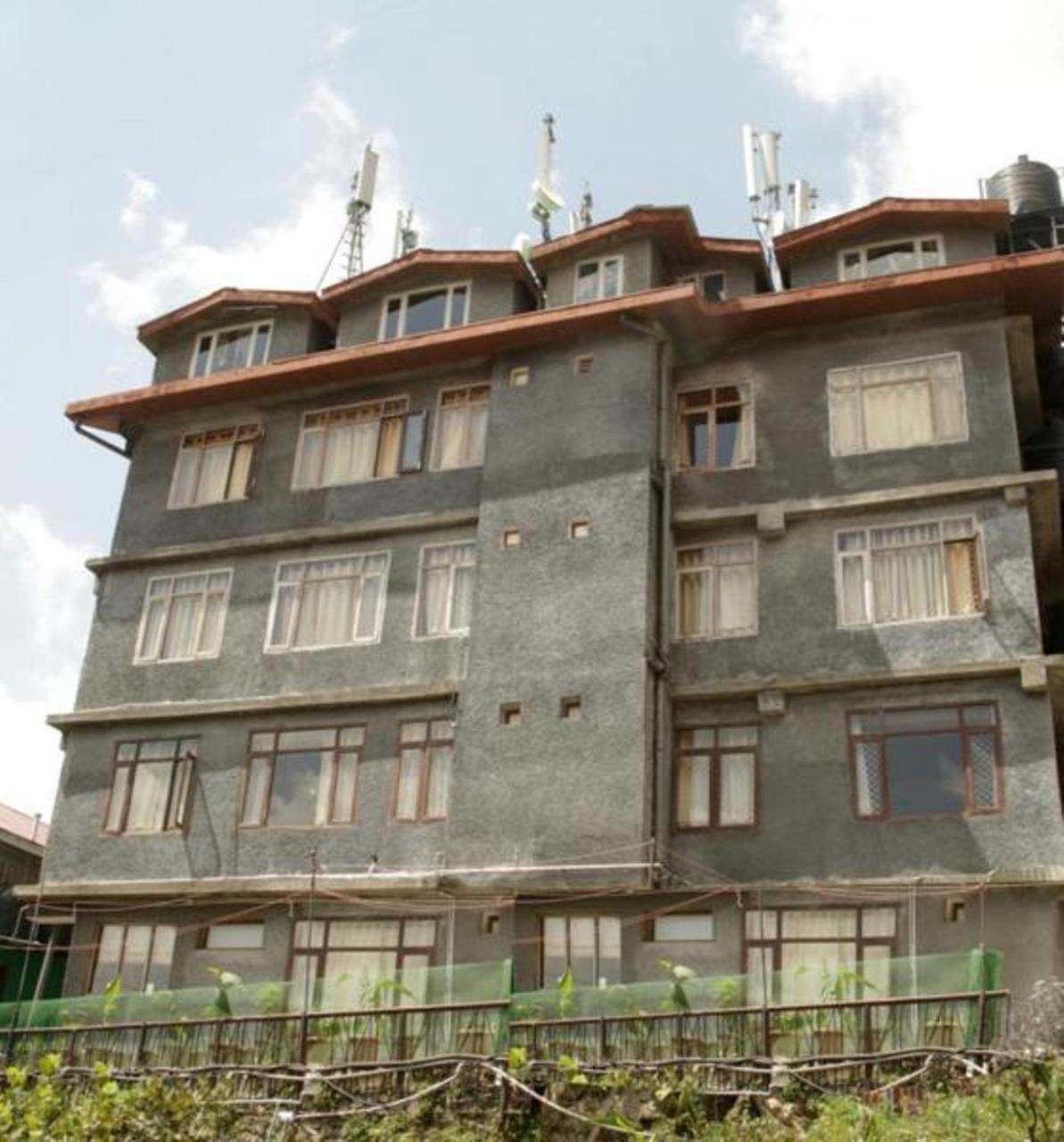 Hotel Harmony Purple Mall Road Shimla Exterior foto